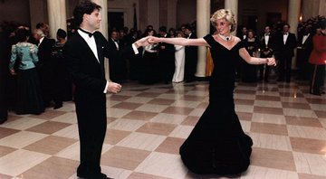 John Travolta dançando junto de Lady Di - United States Federal Government/Wikimedia Commons
