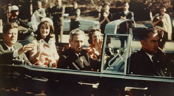 John F. Kennedy em 22 de novembro de 1963, pouco antes de seu assassinato - Administração Nacional de Arquivos e Registros