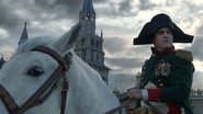 Joaquin Phoenix como Napoleão em filme - Divulgação