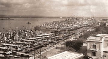 Fotografia do porto de Taranto em meados da década de 1930 - Domínio Público/ Creative Commons/ Wikimedia Commons