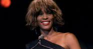 Whitney durante premiação - Getty Images