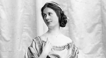 Isadora Duncan por volta de 1900 - Getty Images