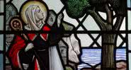 A figura da Santa Eansvida em uma vidraça de sua catedral - Divulgação / A Clerk of Oxford