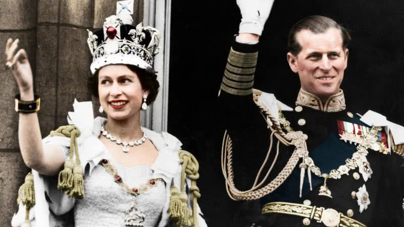 Elizabeth II e seu marido, o príncipe Philip, no dia de sua coroação - Getty Images