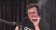 Elon Musk durante sua polêmica participação em um podcast - Divulgação