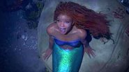 Halle Bailey no papel de Ariel - Divulgação / YouTube / Disney