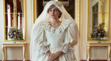 Emma Corrin interpretando Diana, em The Crown - Divulgação / Netflix