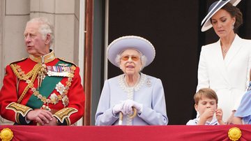 Rainha Elizabeth e Príncipe Charles - Divulgação/Instagram