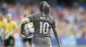 Marta com a camisa 10 da seleção - Getty Images com modificações