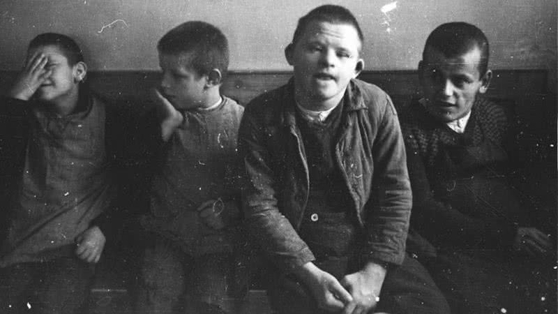 Crianças com deficiência na Alemanha nazista - Wikimedia Commons