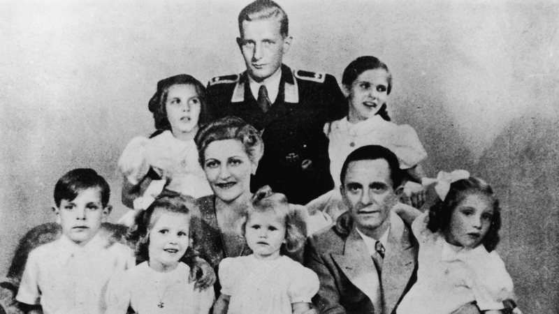 Goebbels ao lado de sua família