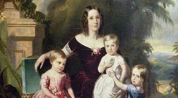 A imperatriz com seus filhos Princesa Isabel, Princesa Leopoldina e o Príncípe Pedro Afonso - Wikimedia Commons
