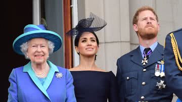 Imagem de Elizabeth II, Meghan Markle e Harry juntos - Getty Images