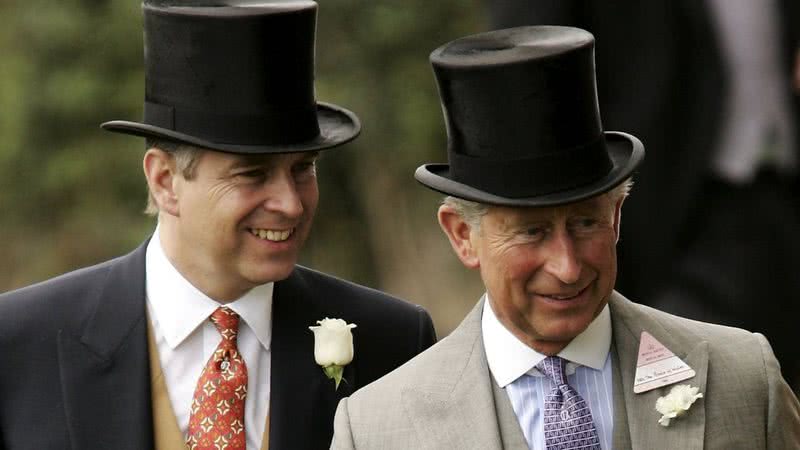 Príncipe Charles e príncipe Andrew - Getty Images