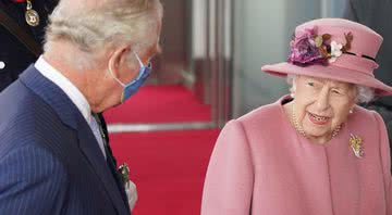 Príncipe Charles e rainha Elizabeth II - Getty Images