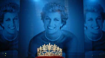 Coroa da princesa Diana em exposição, em 2009 - Getty Images