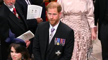 Harry, filho caçula do rei Charles III, durante coroação - Getty Images