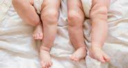 Imagem meramente ilustrativa de dois bebês - Getty Images