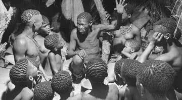 Imagem ilustrativa de uma tribo africana - Getty Images