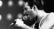 Freddie Mercury durante apresentação - Getty Images