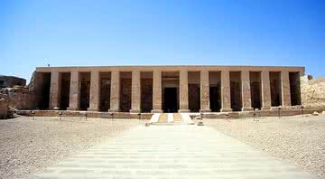 O templo sagrado de Abydos - Wikimedia Commons