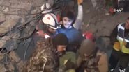 Adnan Korkut sendo resgatado de escombros na Turquia - Reprodução / A. Haber / 09.02.2023