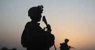 Imagem ilustrativa de combatente no Afeganistão - Getty Images