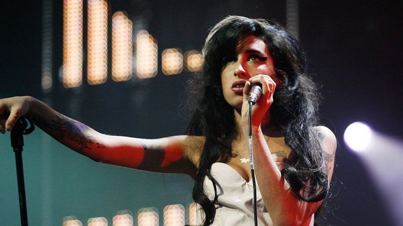 Amy Winehouse em apresentação de 2007 em Londres, Inglaterra - Getty Images