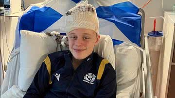 Fotografia do adolescente no pós-operatório - Divulgação/ Hospital Infantil de Edimburgo
