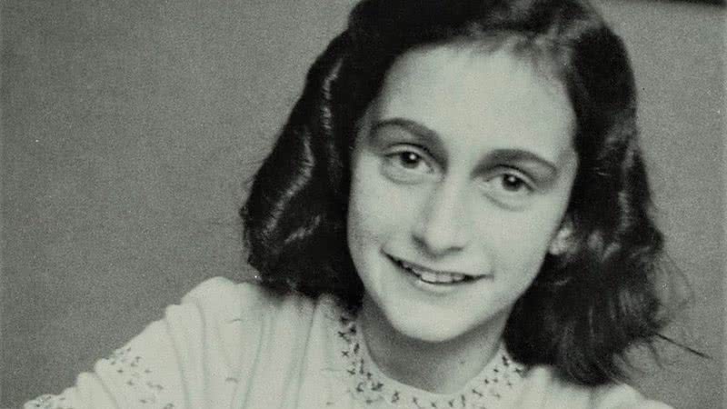 Anne Frank em 1941 - Domínio público / Anônimo