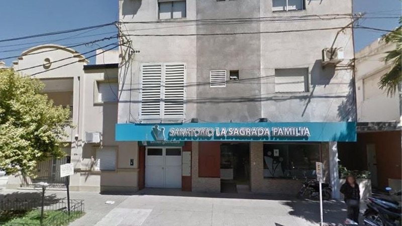 Hospital La Sagrada Familia, onde a mulher de 84 anos foi dada como morta - Divulgação / Google Street View