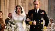 Claire Foy como Elizabeth II (esq.) e Jared Harris como rei George VI (dir.) - Divulgação / Netflix
