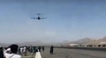 Avião que saiu de Cabul, no Afeganistão - Divulgação/G1