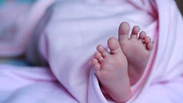 Imagem ilustrativa de bebê recém-nascido - Foto de christianabella, via Pixabay