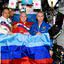 Fotografia dos cosmonautas com bandeira de 'país' reconhecido apenas pela Rússia e pela Síria