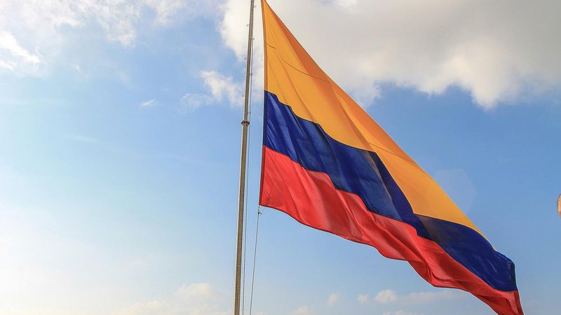 Imagem ilustrativa da bandeira da Colômbia - Reprodução/Pixabay/GRAPHICALBRAIN