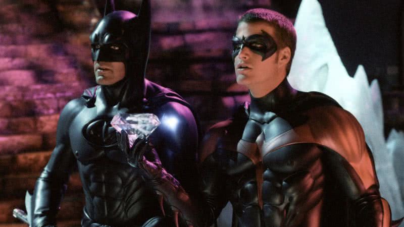 Uniformes polêmicos de “Batman e Robin” (1997) - Divulgação/Warner Bros.