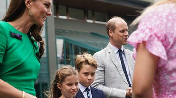 Príncipe William e Kate Middleton com dois de seus filhos - Getty Images