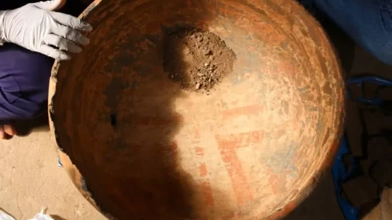 Urna funerária indígena encontrada - Arquivo pessoal de Hosana Tavares