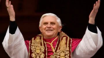 Papa Bento XVI durante aparição - Getty Images