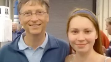 Bill Gates e Mila Antonova - Reprodução / Vídeo
