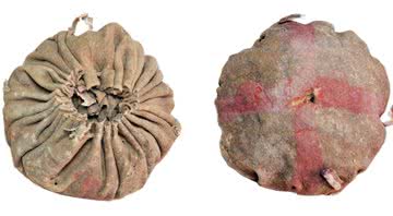 Bolas de couro encontradas na China - Divulgação/Patrick Wertmann