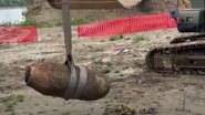 Bomba encontrada no rio Po, na Itália - Divulgação/Vídeo/ABC News