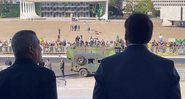 Bolsonaro acompanha o desfile - Divulgação/Vídeo