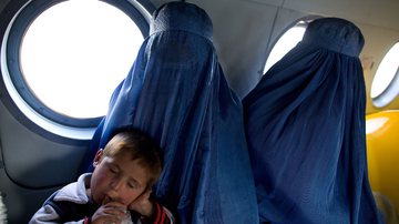 Mulheres afegãs de burca - Getty Images