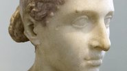 Busto da rainha Cleópatra VII - Wikimedia Commons
