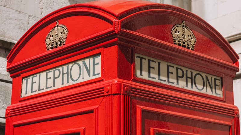 Imagem de uma cabine telefônica do Reino Unido - Reprodução/Pexel/Joaquin Carfagna