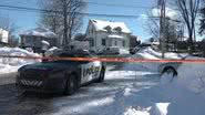 Polícia protege o local onde um ônibus colidiu com uma creche em Laval, no Canadá - Reprodução/Vídeo