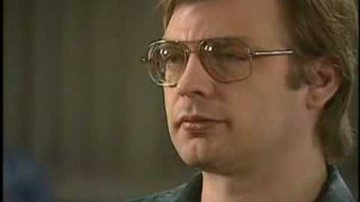Imagem do serial killer Jeffrey Dahmer durante entrevista - Reprodução / Vídeo / Youtube