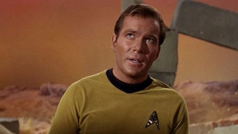 William como Capitão Kirk em Jornada nas Estrelas - Divulgação / CBS